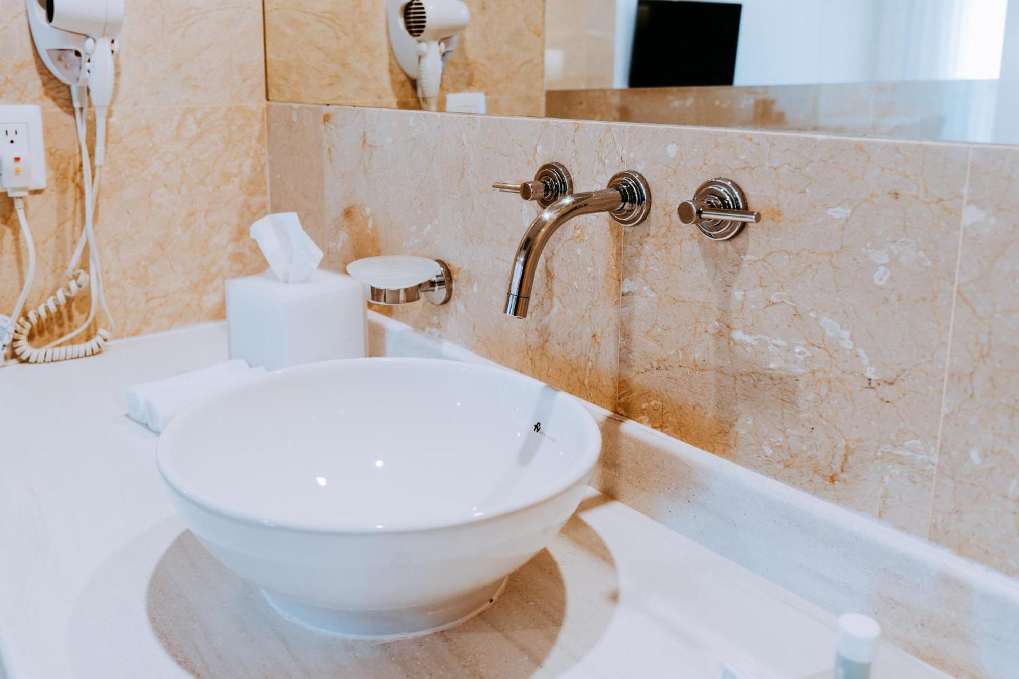 The Mill Resort And Suites Palm Beach Exteriér fotografie